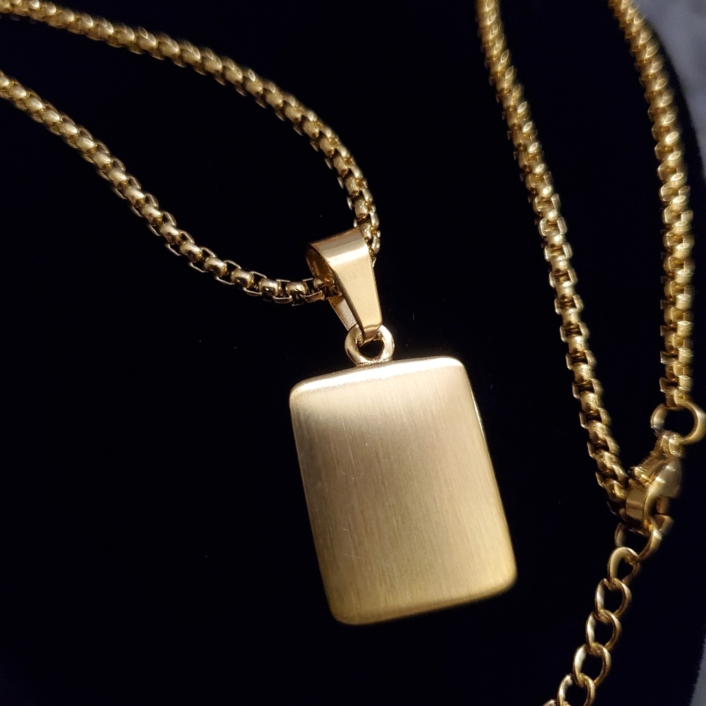 New Gold Plated Initial "F" Box Chain Neck… - Picture 5 of 7